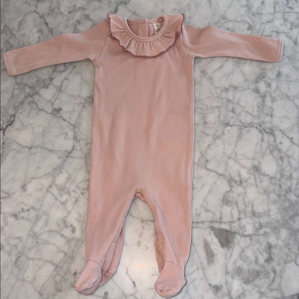 Tun Tun Ruffle Ribbed Footie 6/9M